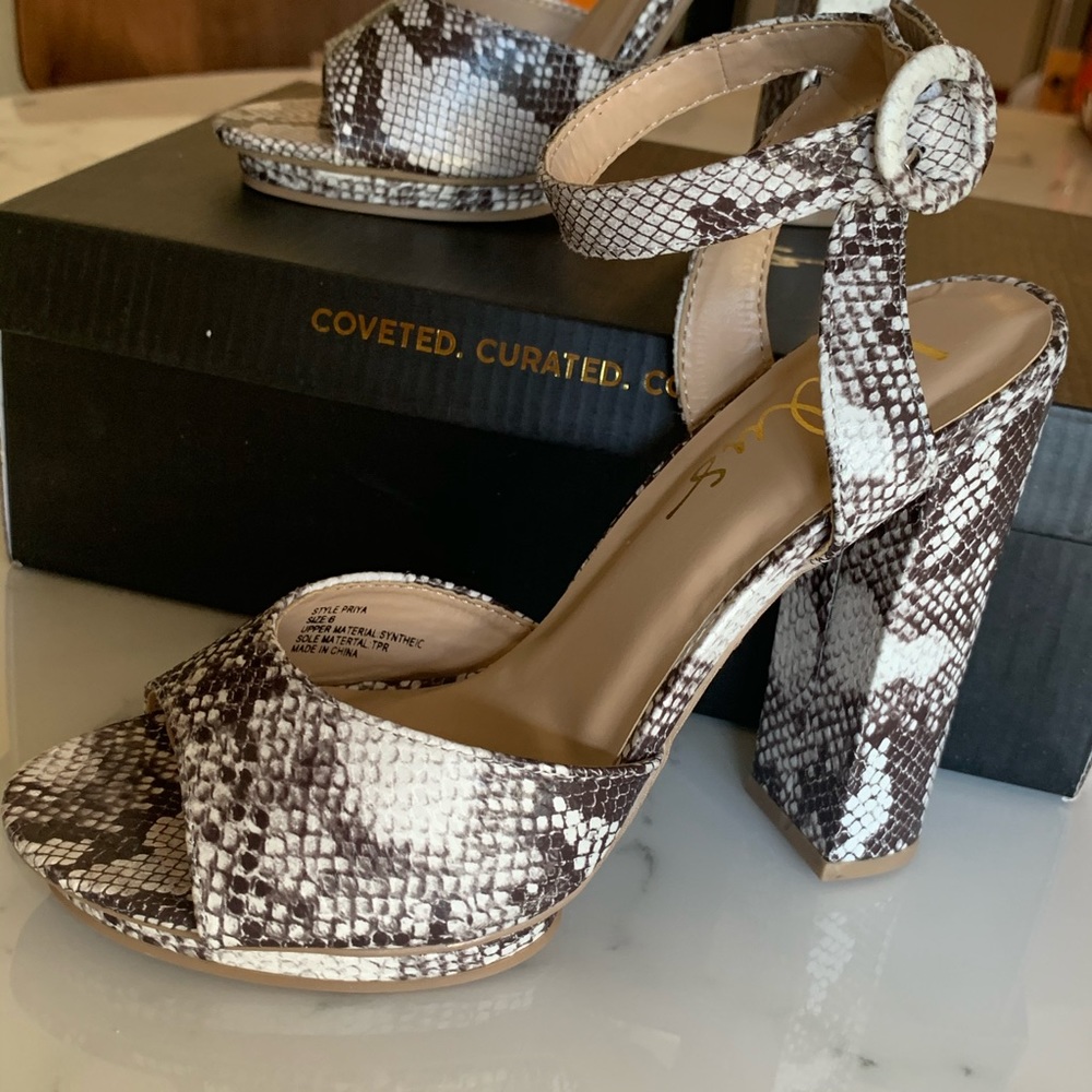 Lulus Sz 6 Priya Snake Print Ankle Strap Heels